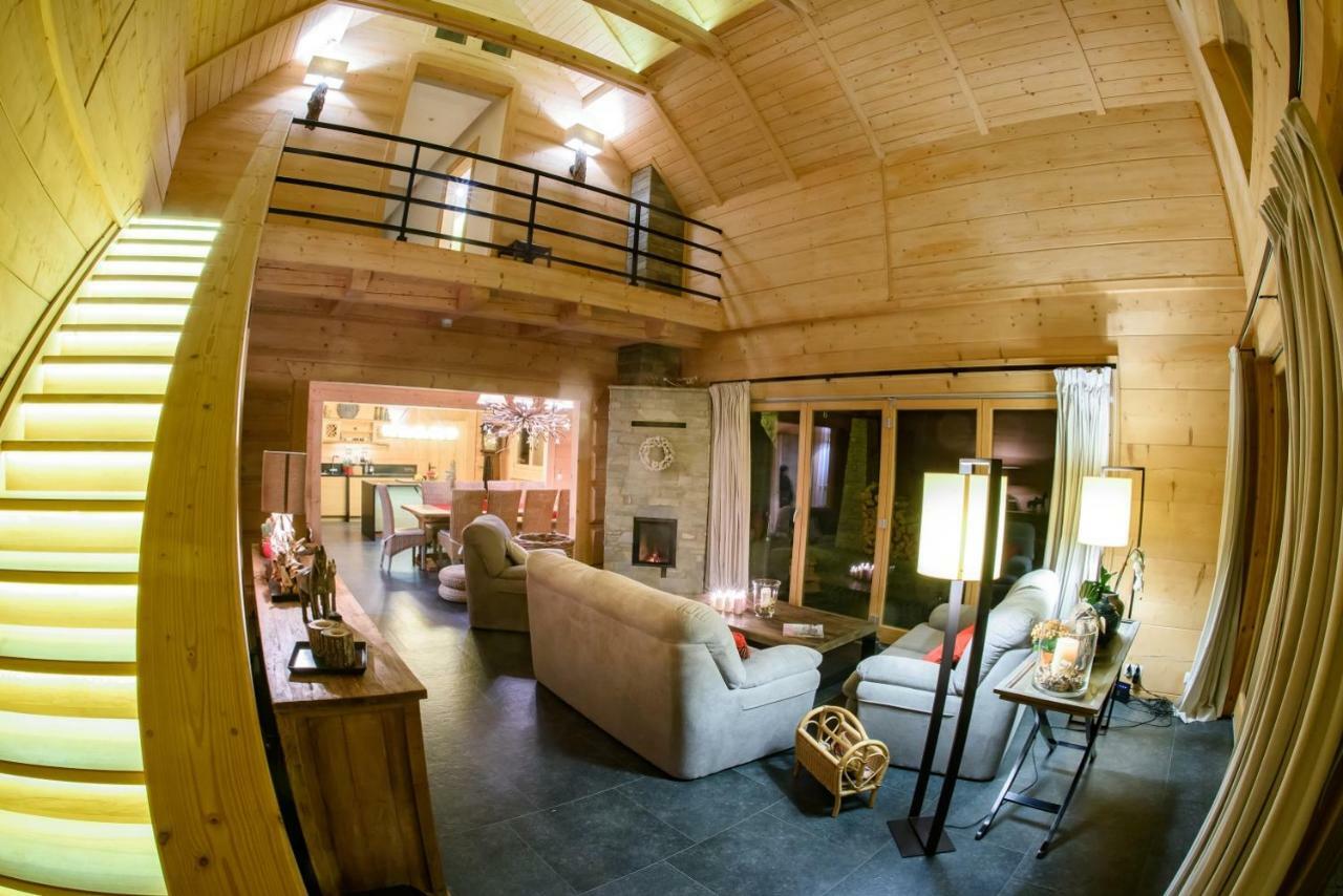 Labowska Chata - Basen, Sauna, Grota Solna Łabowa المظهر الخارجي الصورة