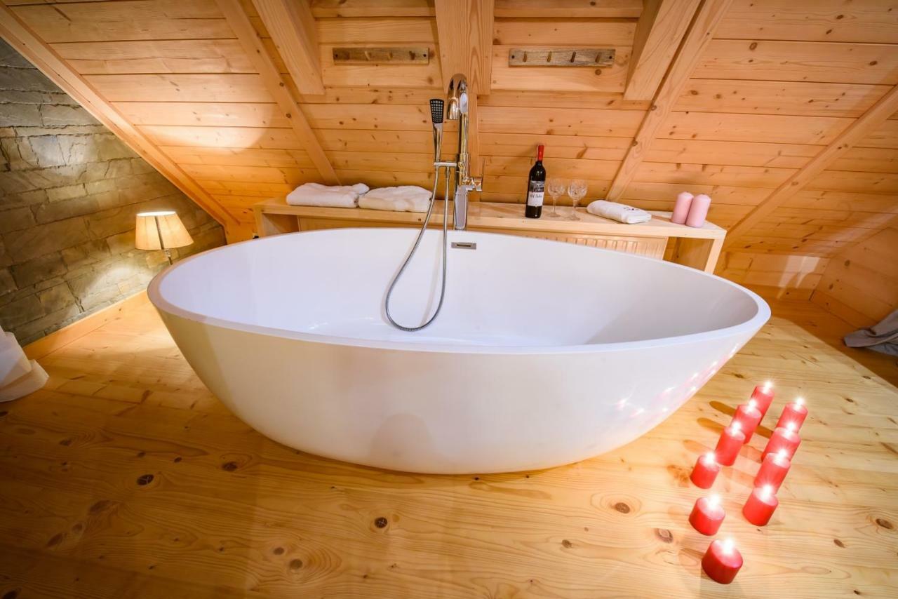 Labowska Chata - Basen, Sauna, Grota Solna Łabowa المظهر الخارجي الصورة